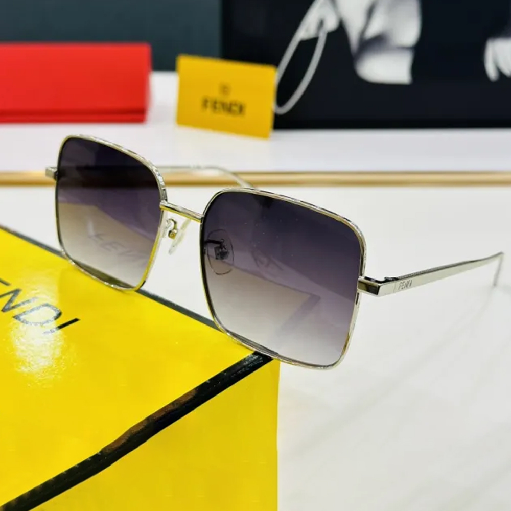Fendi Sunglasses FE50063U SM051