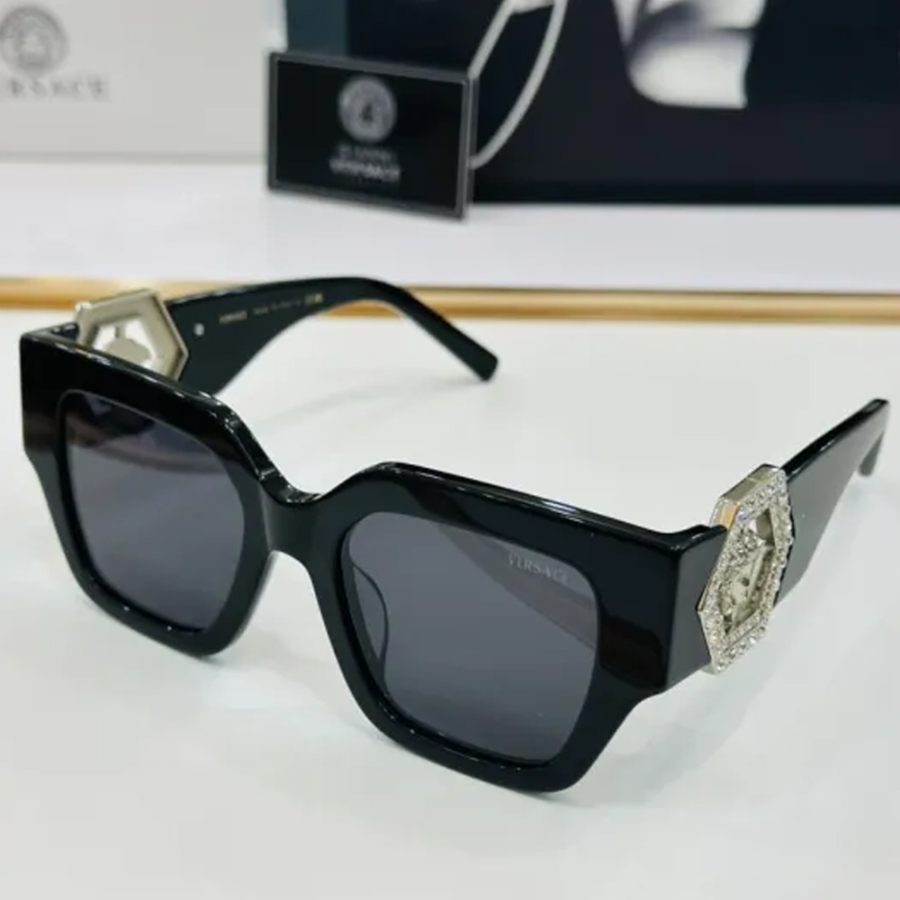 Versace Sunglasses VE6750 SM051