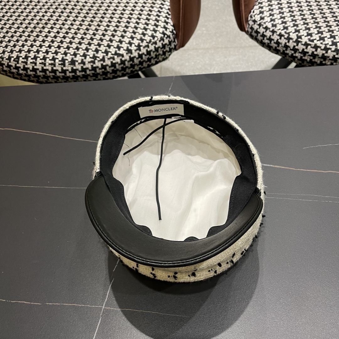 Moncler Hat Painter'S Beret Accessories