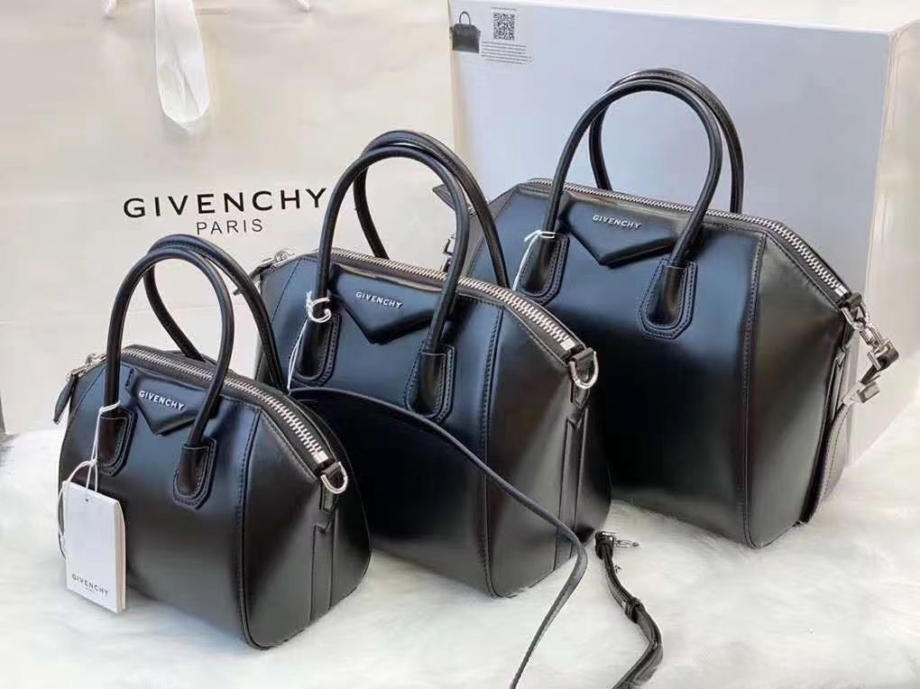 GIVENCHY Antigona Bag Black LM022032042 20-32cm