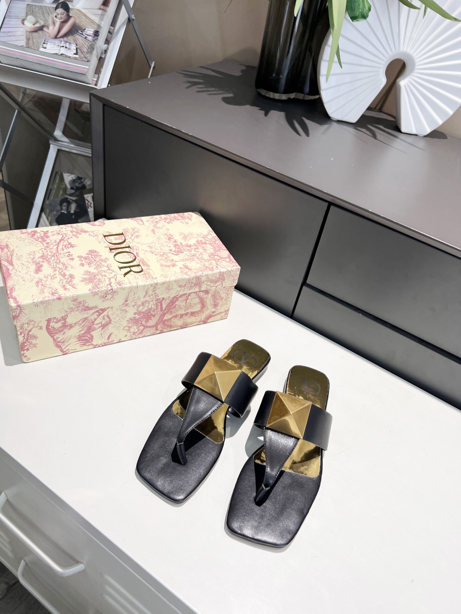 Valentino shoes 005 XM 061