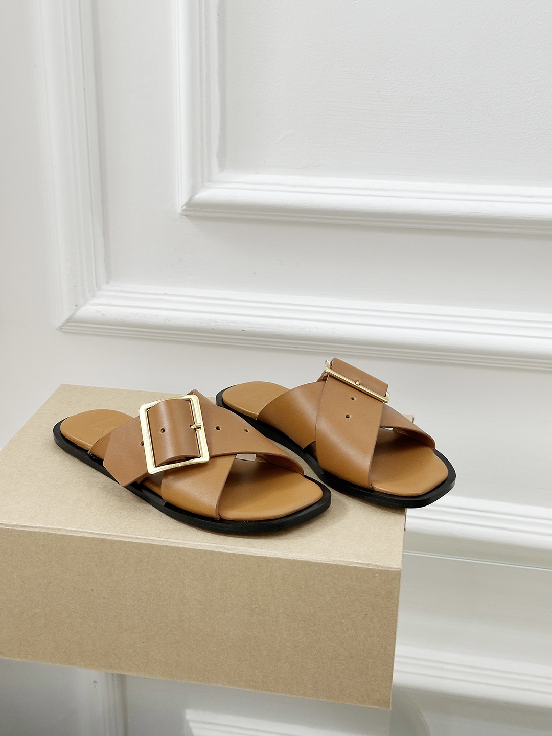 Loewe Shoes Spring and summer women's slippers