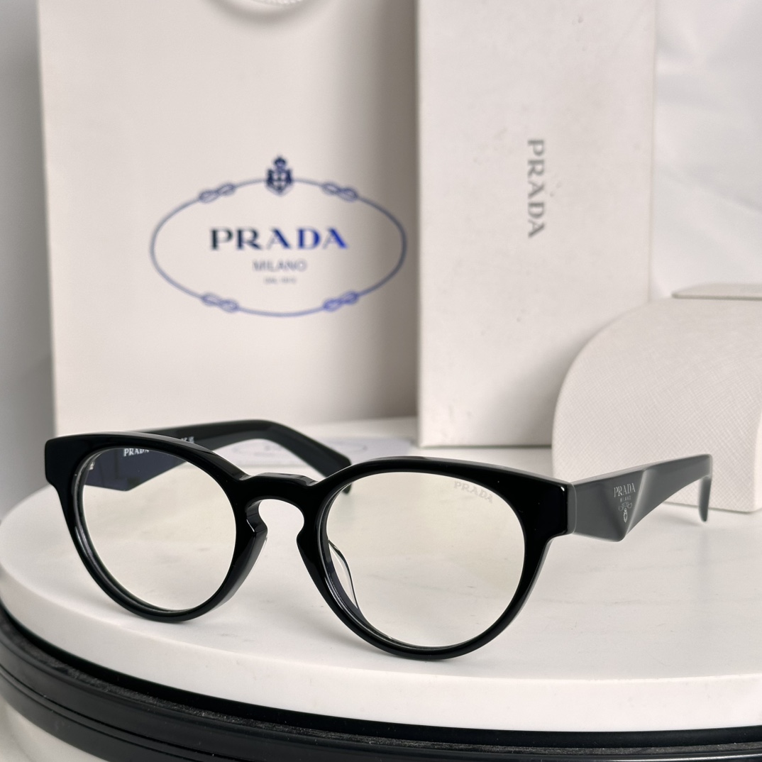 Prada Sunglasses PRA11VD SM021