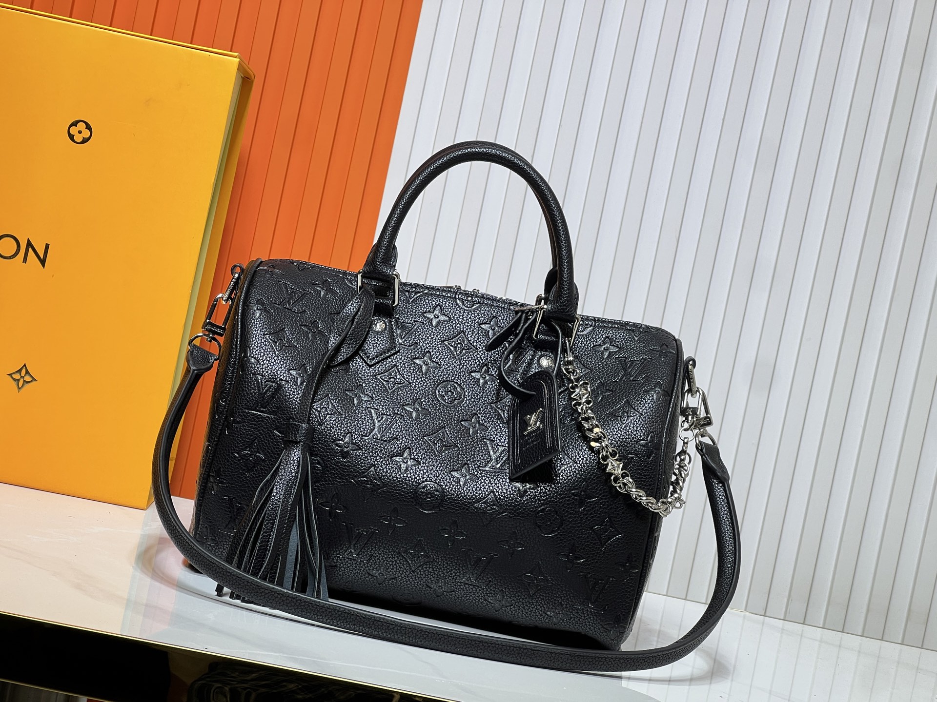 Louis Vuitton Shoulder Bag Ladies' Favorite