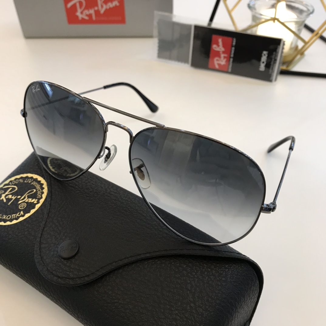Ray-Ban Sunglasses RB3026