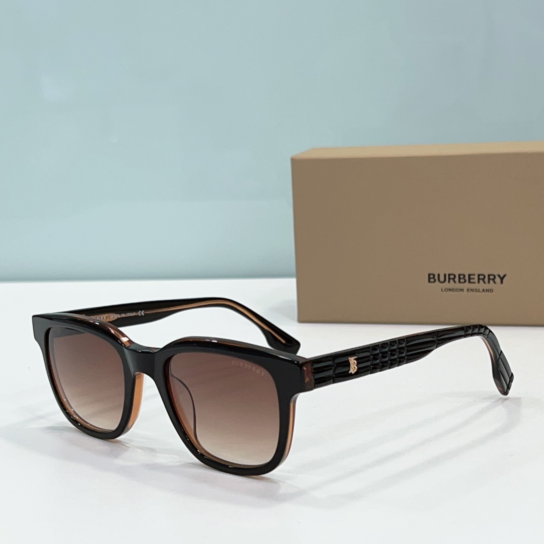 Burberry Sunglasses BE4382D SM021