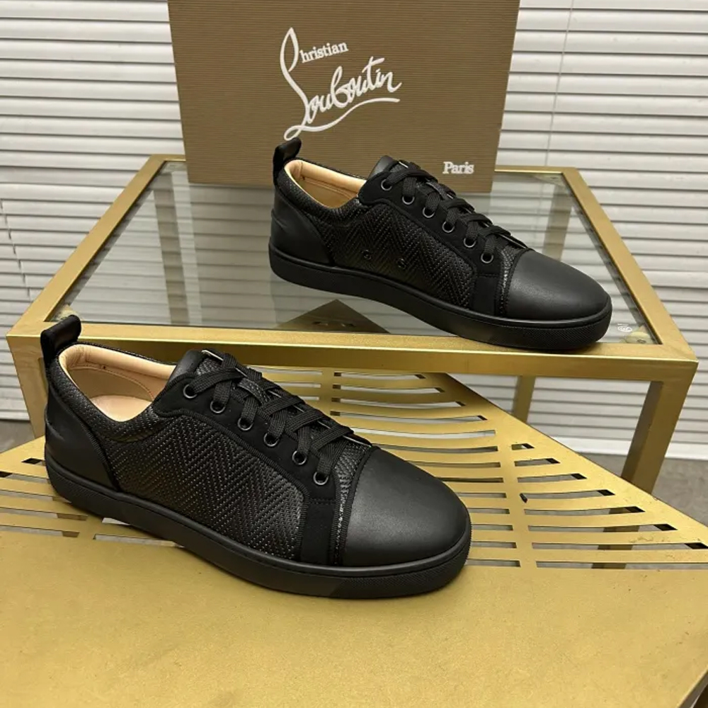 Christian Louboutin 037 Casual shoes HL003