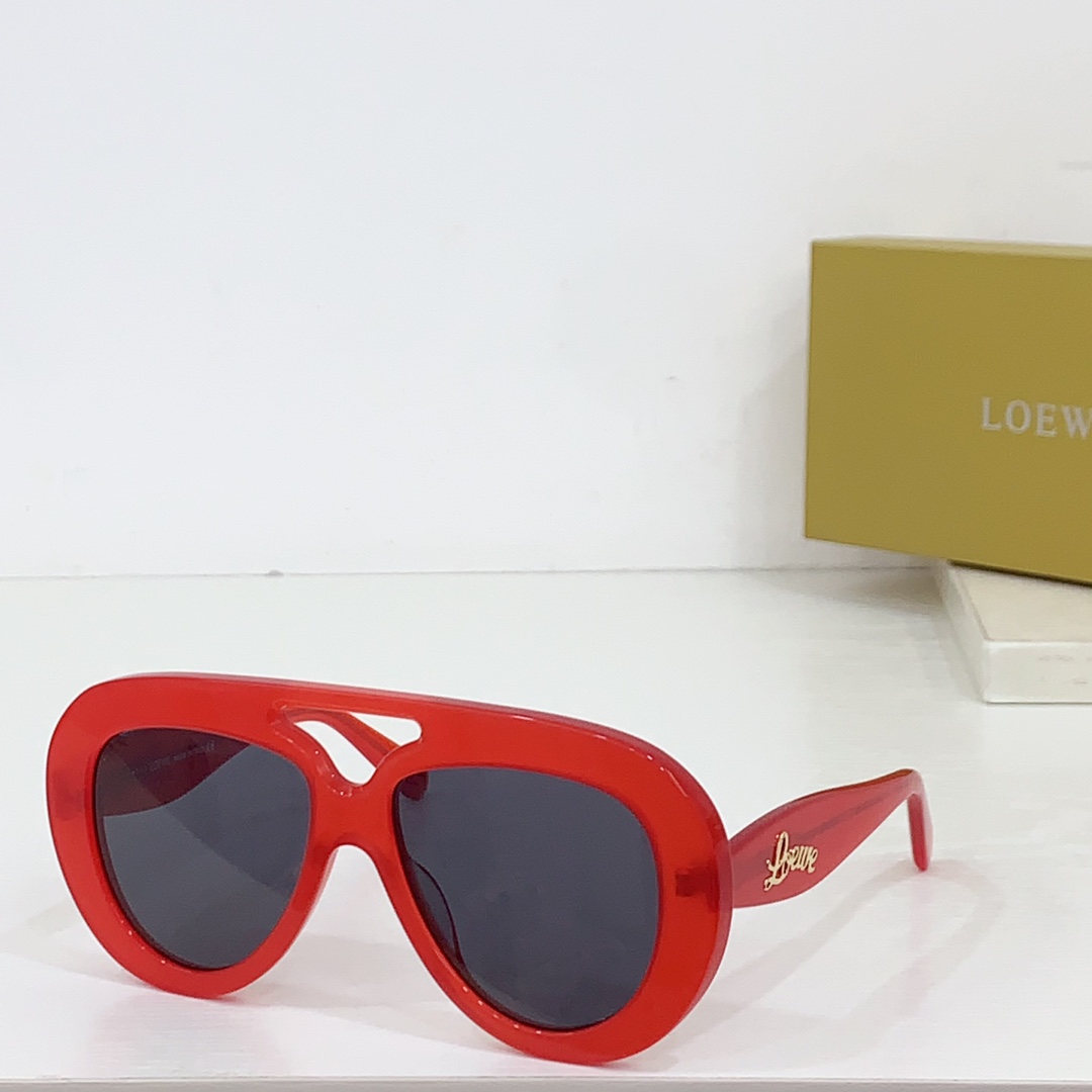 Loewe Sunglasses LW40144U SM041