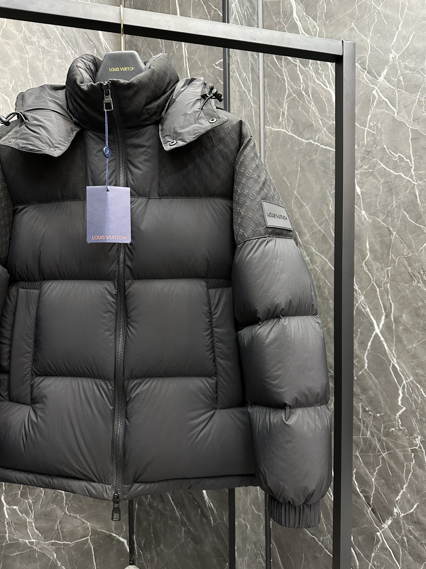 LV Down Jacket 005 M087