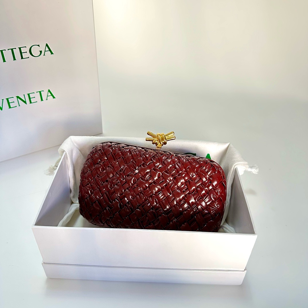 Bottega Veneta Shoulder Bag Ladies' Favorite