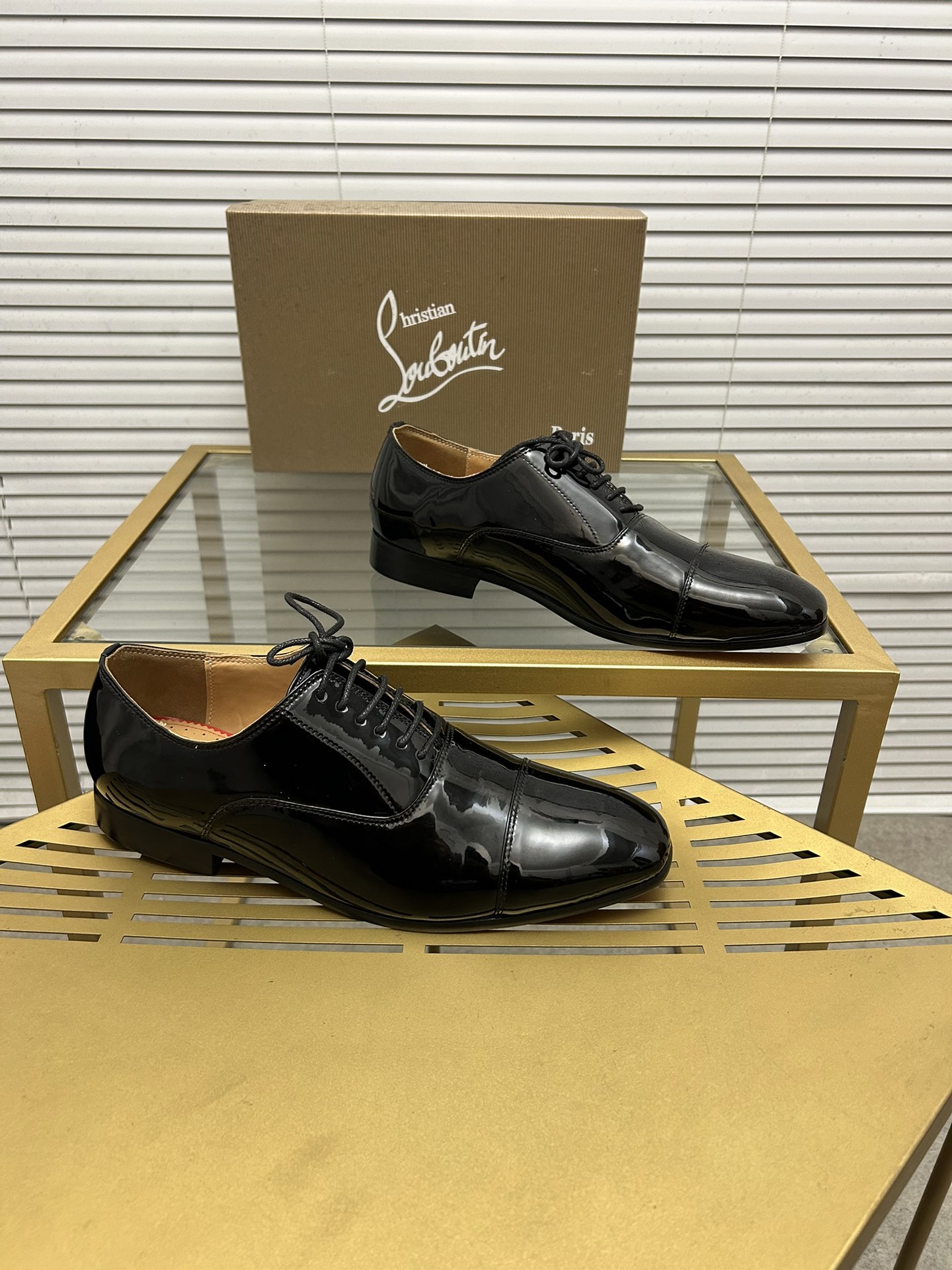 Christian Louboutin 044 Casual shoes HL003