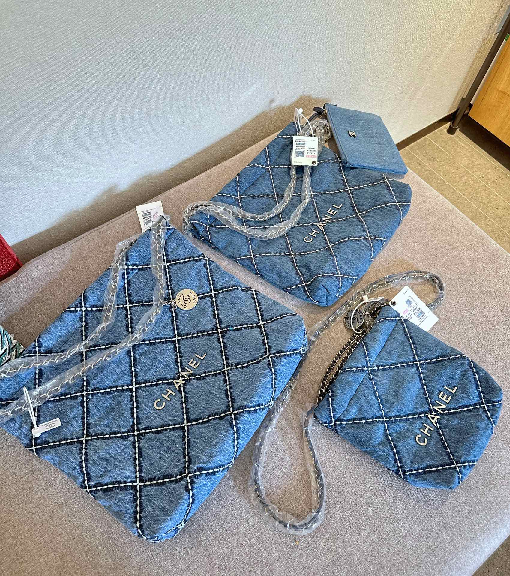 Chanel Denim Shoulder Bag LM042 20-40cm