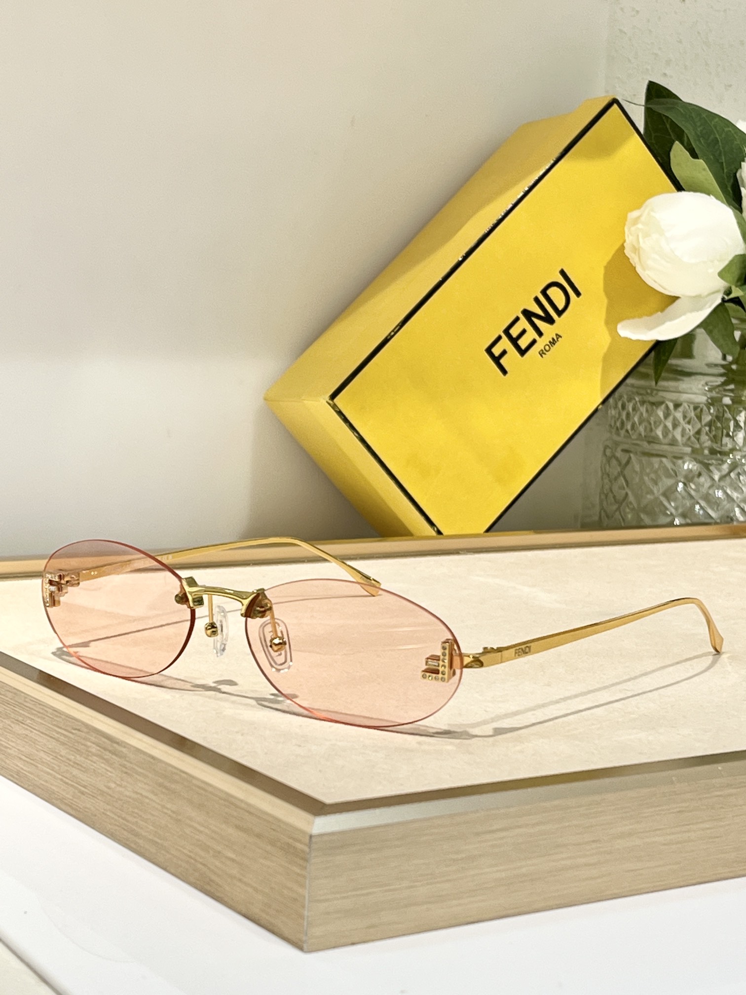 Fendi Sunglasses FE4075US SM051