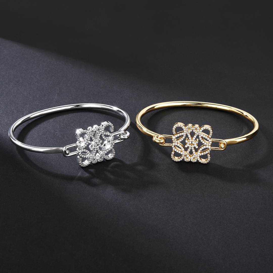 Loewe Jewelry Bangle Carved Diamond-Embellished Diamond Buckle Bangle