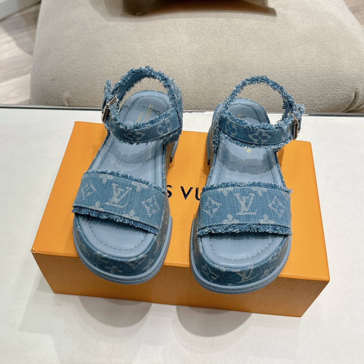 Louis Vuitton Shoes Latest casual women's sandals