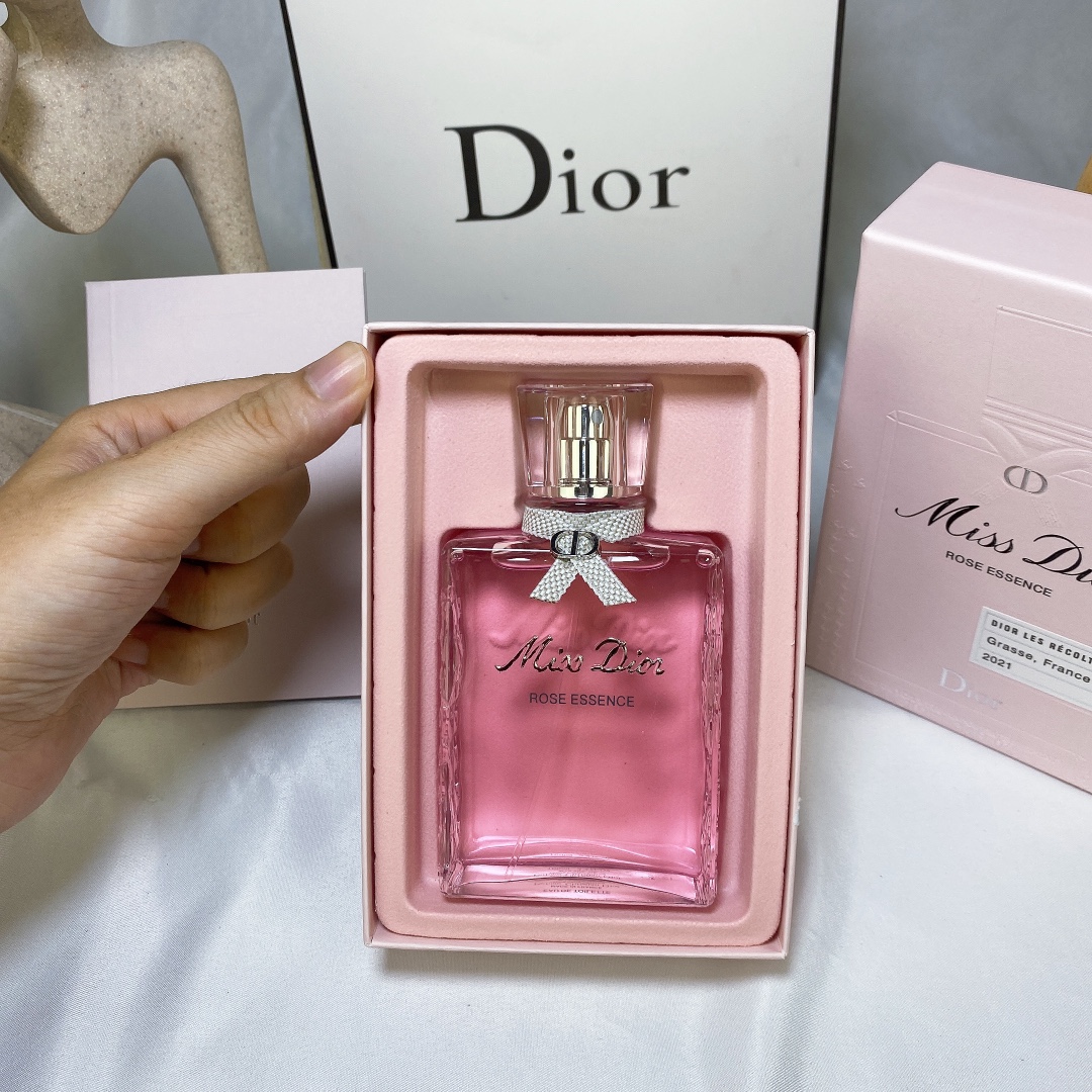Miss Dior Rose Essence 019 100ml