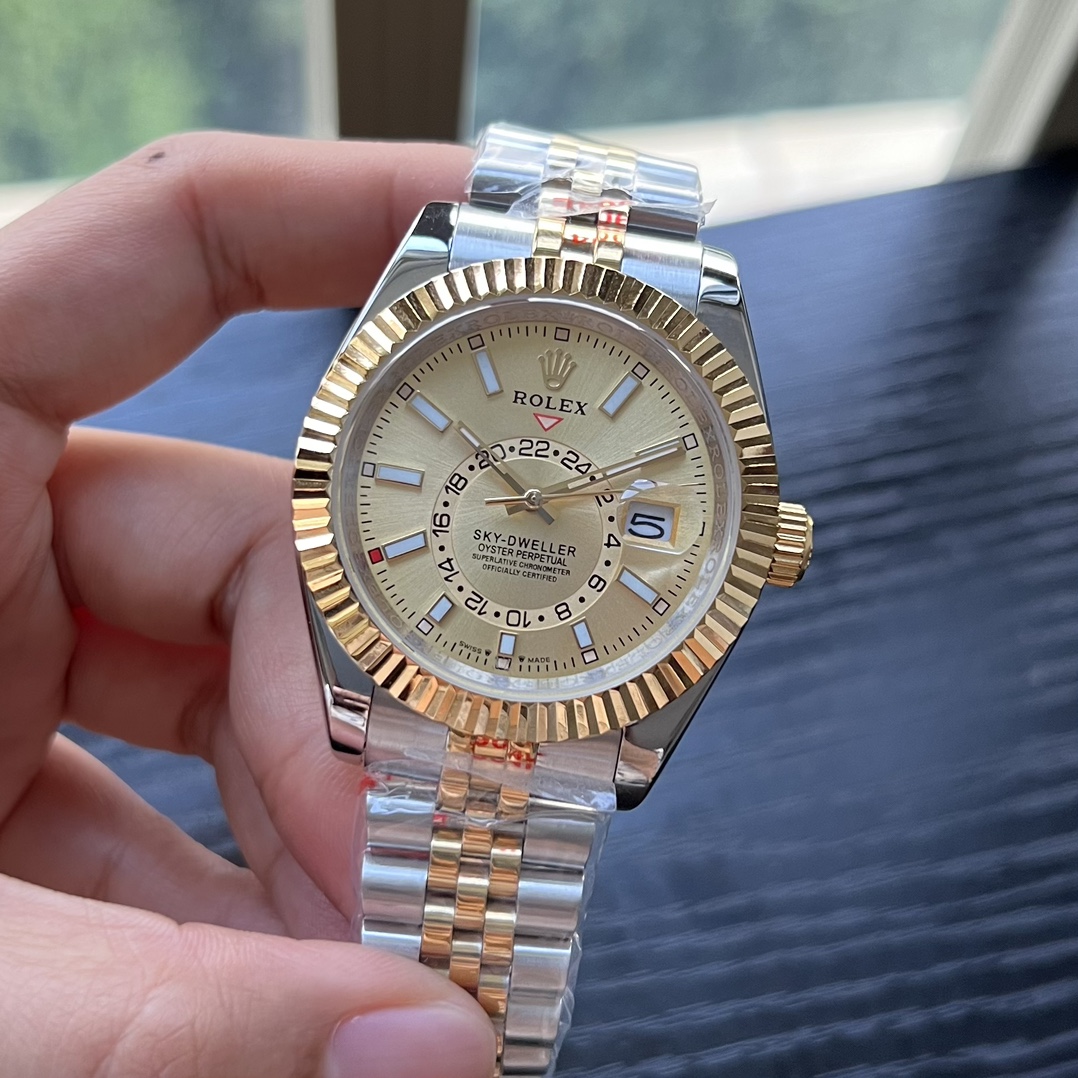 Rolex Sky-Dweller 42mm