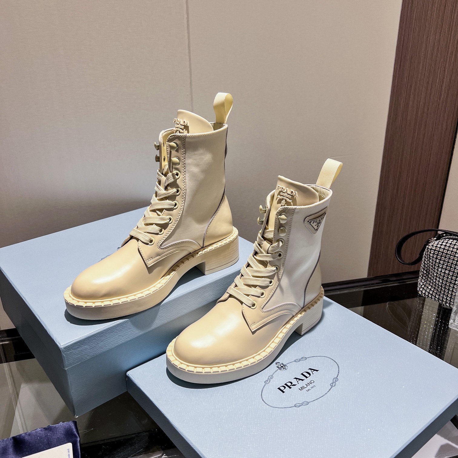 PRADA 005 boots XM023