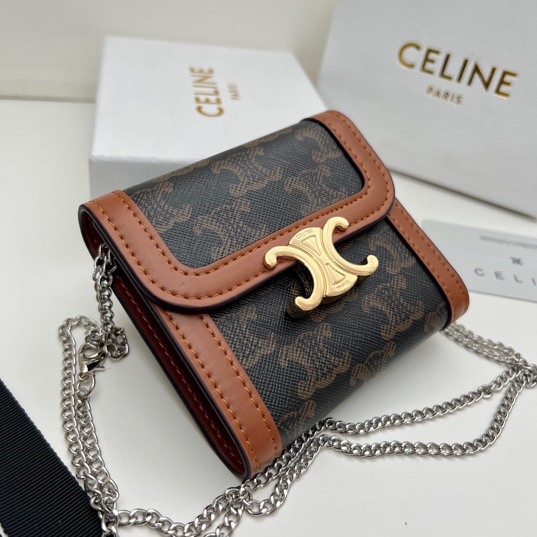 Celine TRIOMPHE Wallet 10999 LM57 11cm