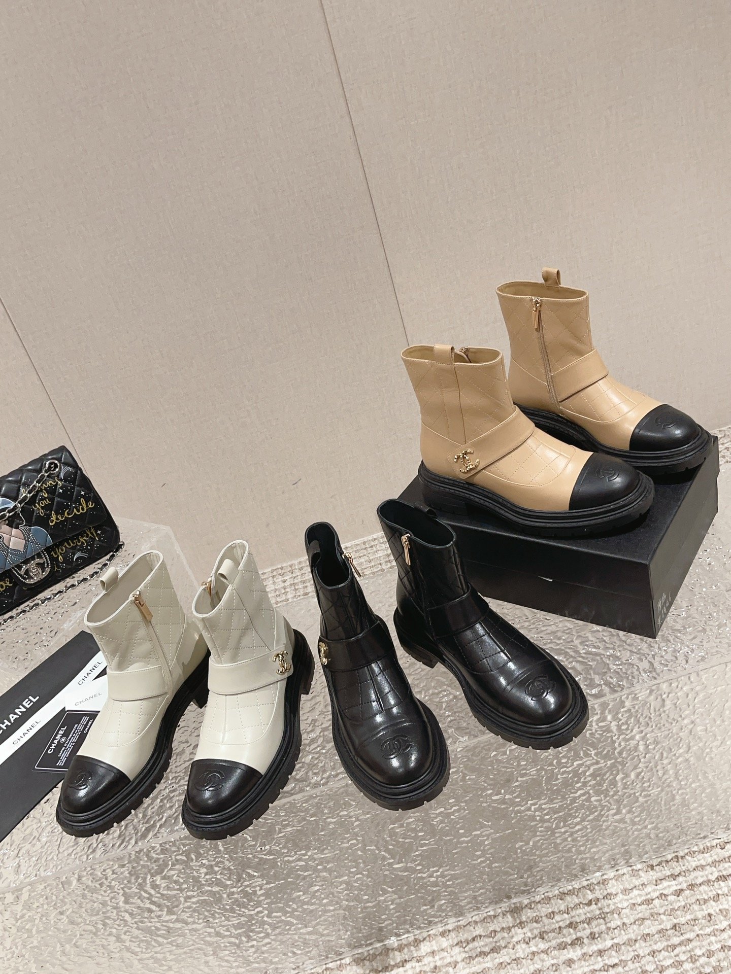 Chanel 015 boots XM083