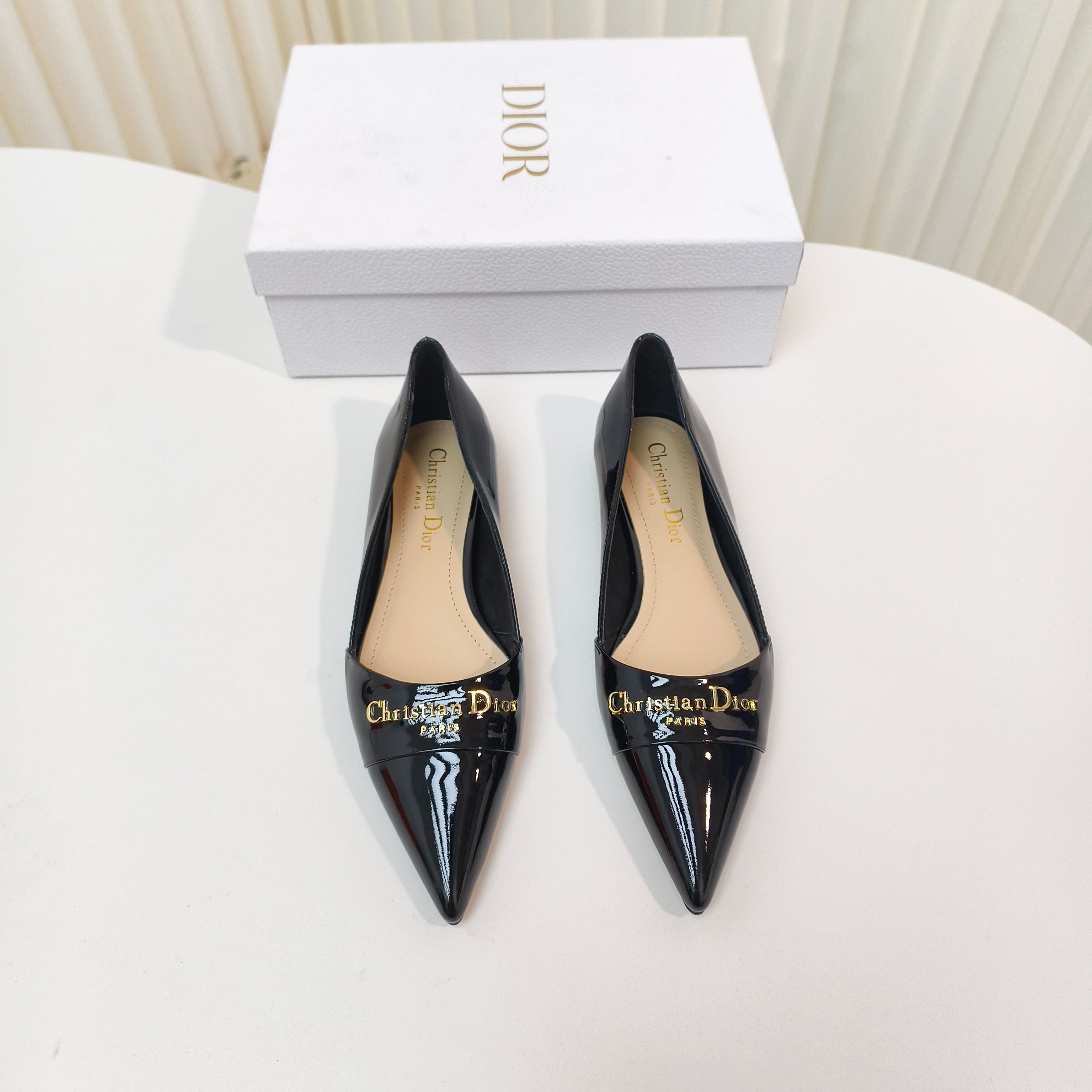 Dior Shoes 2025 Spring/Summer Pointed Flat Matching Shoes