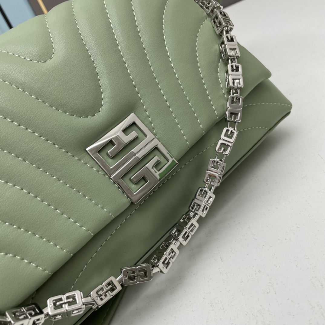 Small 4G Soft Chain Bag Green silver 8669 LM012 25cm