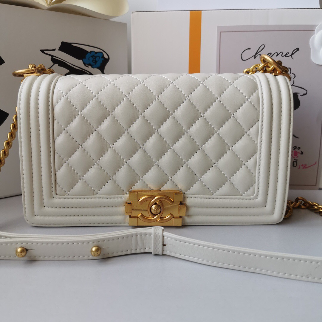 chanel6708PYD042