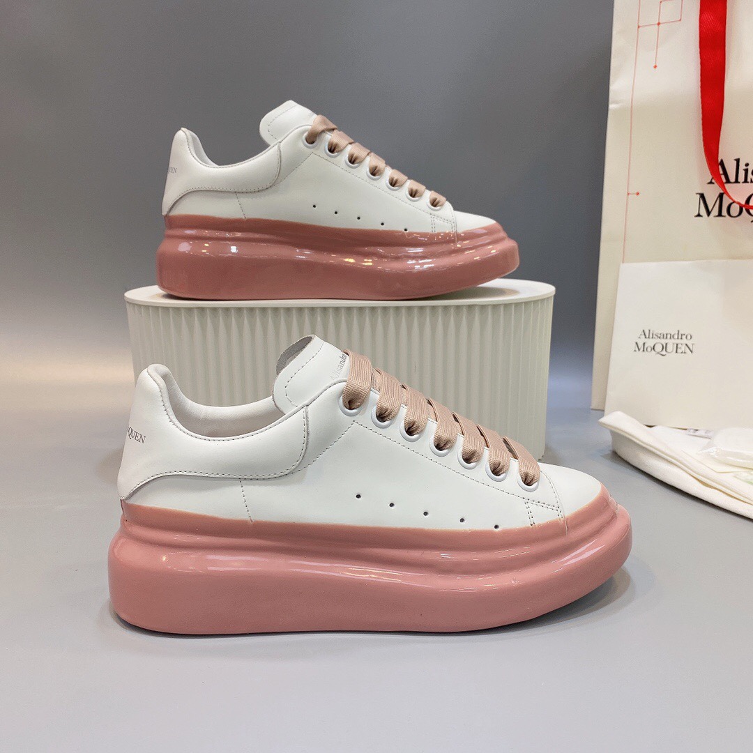 Alexander McQUEEN 001 Casual shoes XM 063