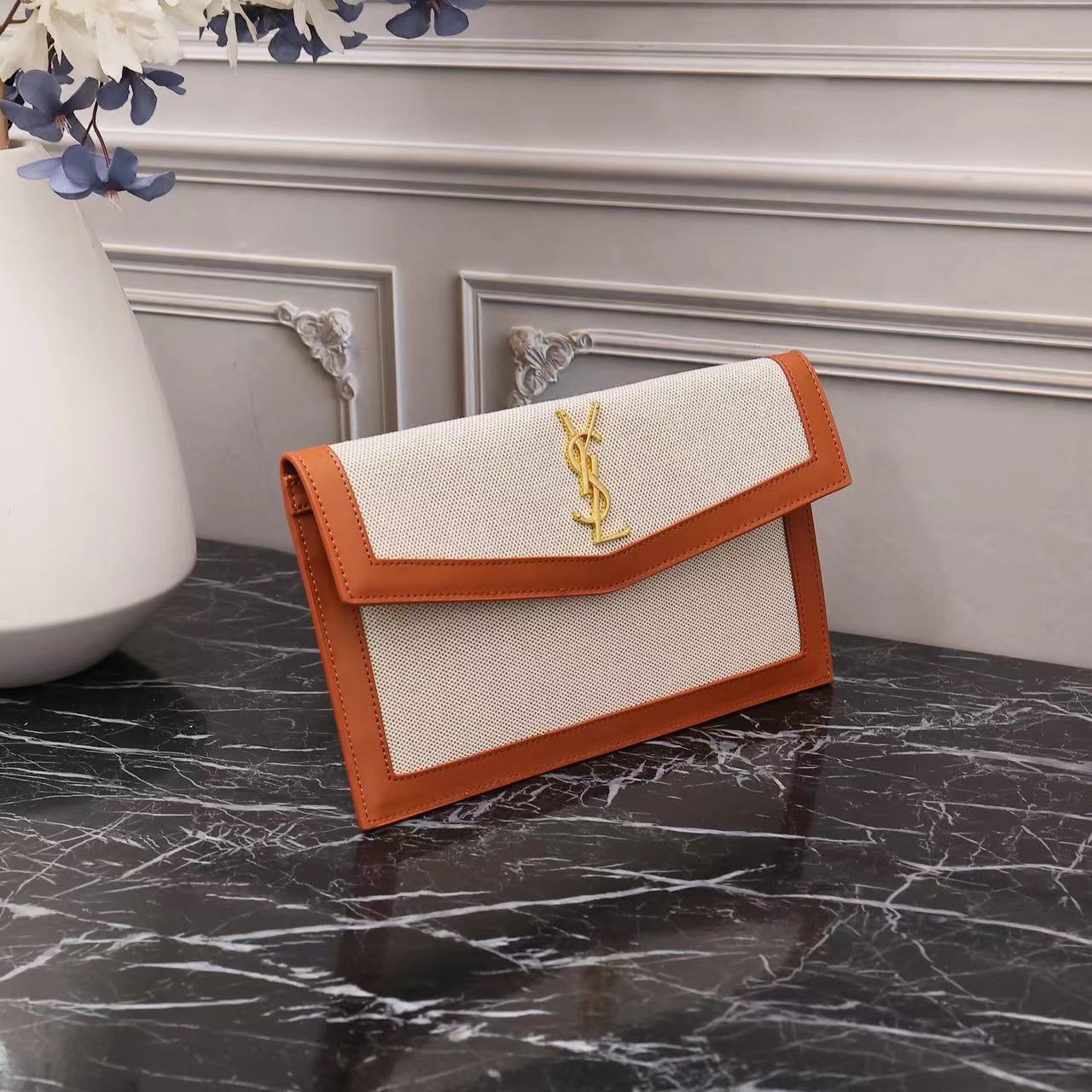 YSL Uptown Clutch 565739 LM031 27cm