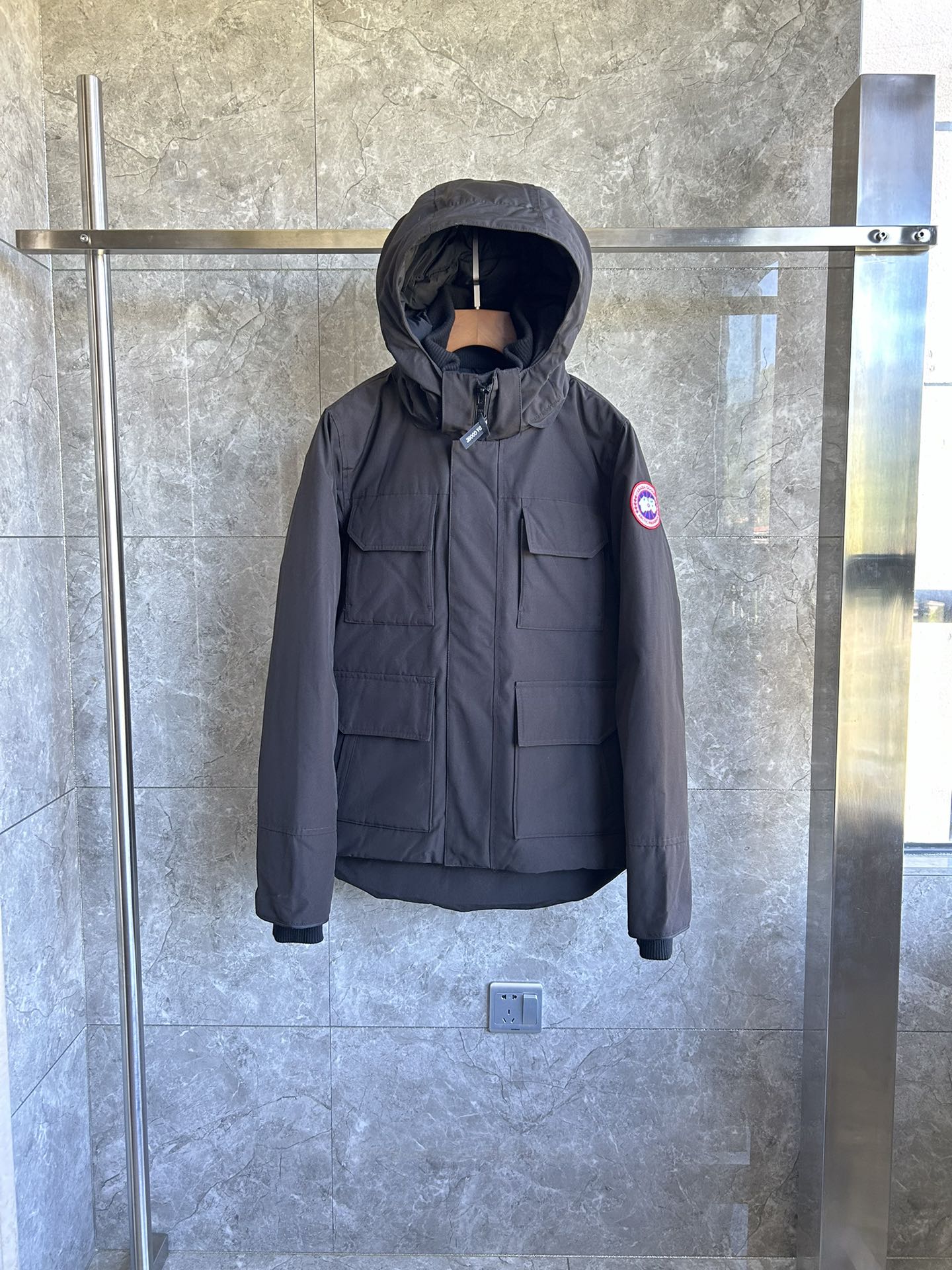Canada Goose Down Jacket E37 FYZ085