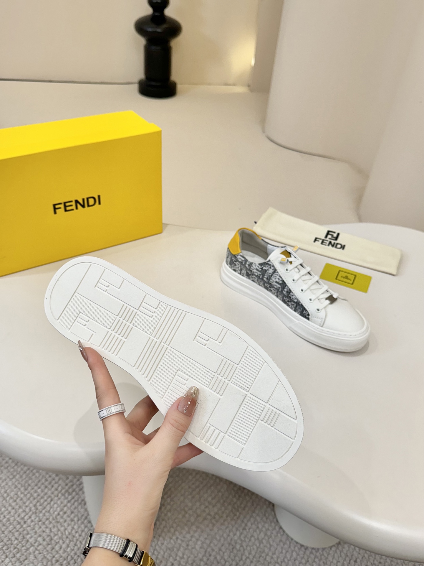 Fendi Shoes Casual Shoes
