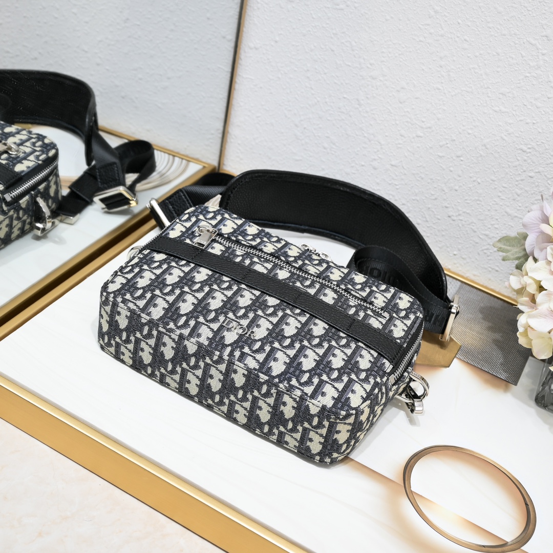 Dior Safari Messenger Bag 1020 XB081 22cm