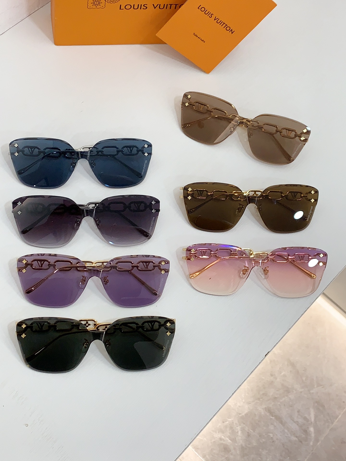 LV Sunglasses Z2030U SM051