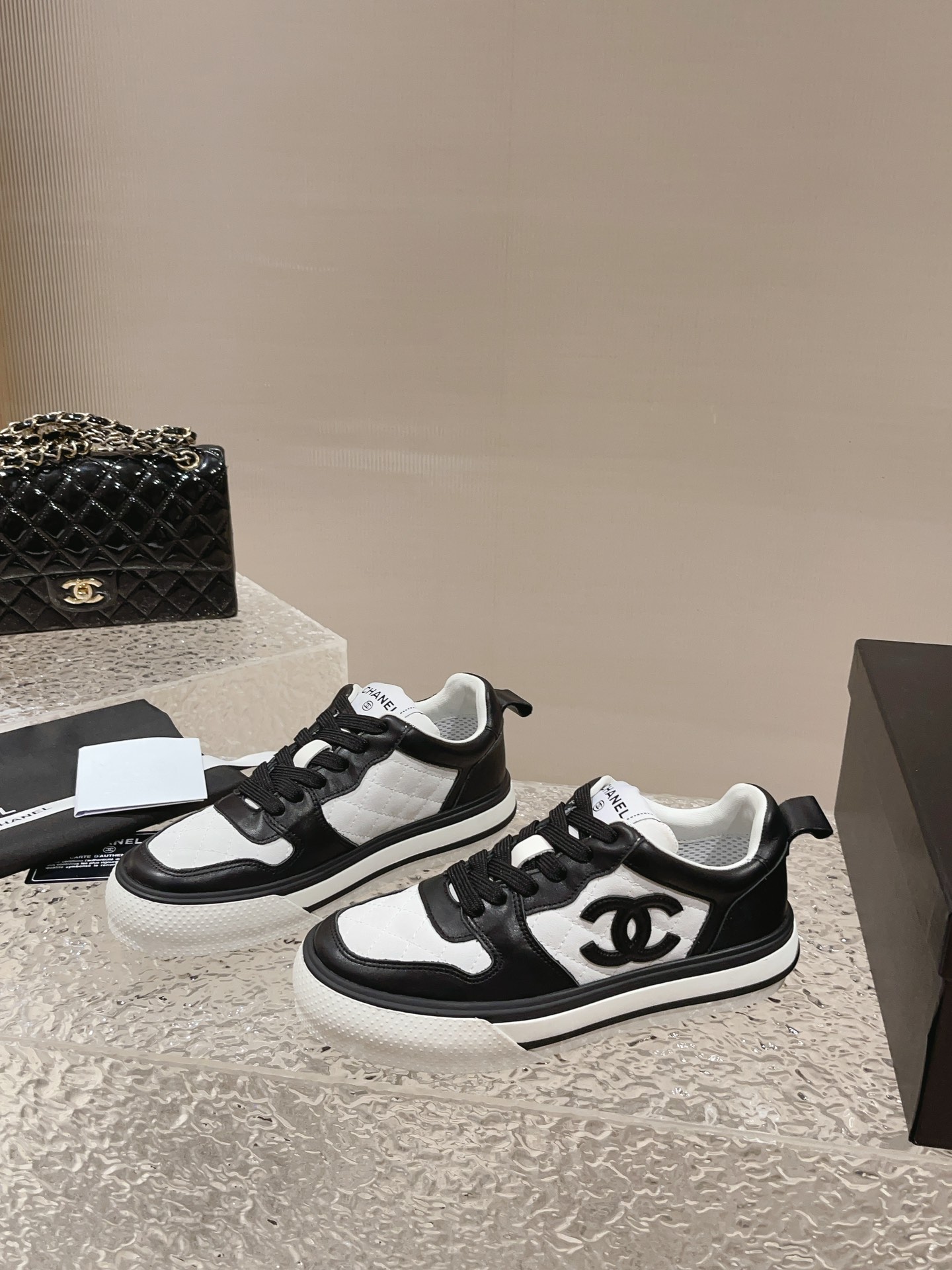 Chanel 018 Casual shoes XM033