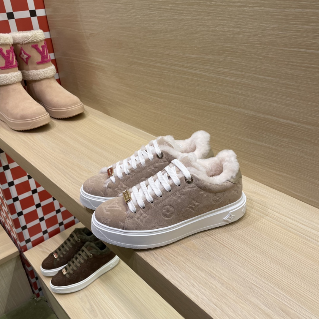 Louis Vuitton shoes (35-41) TIME OUT SNEAKER LV005