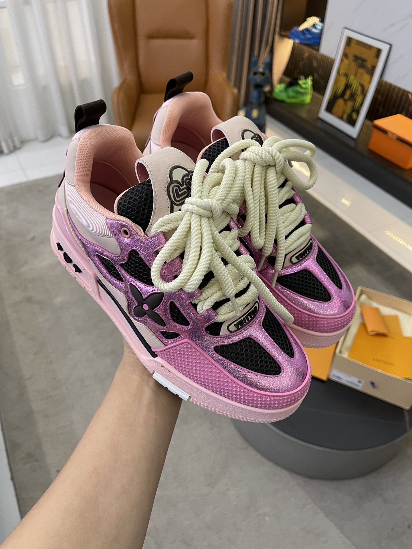 LV 004 Casual shoes XM 024