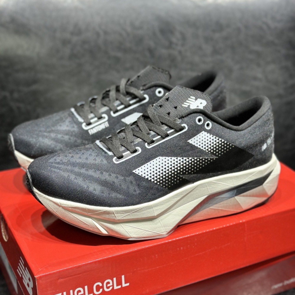 New Balance Sneakers Sports shoes RC ELITE MRCELSV2