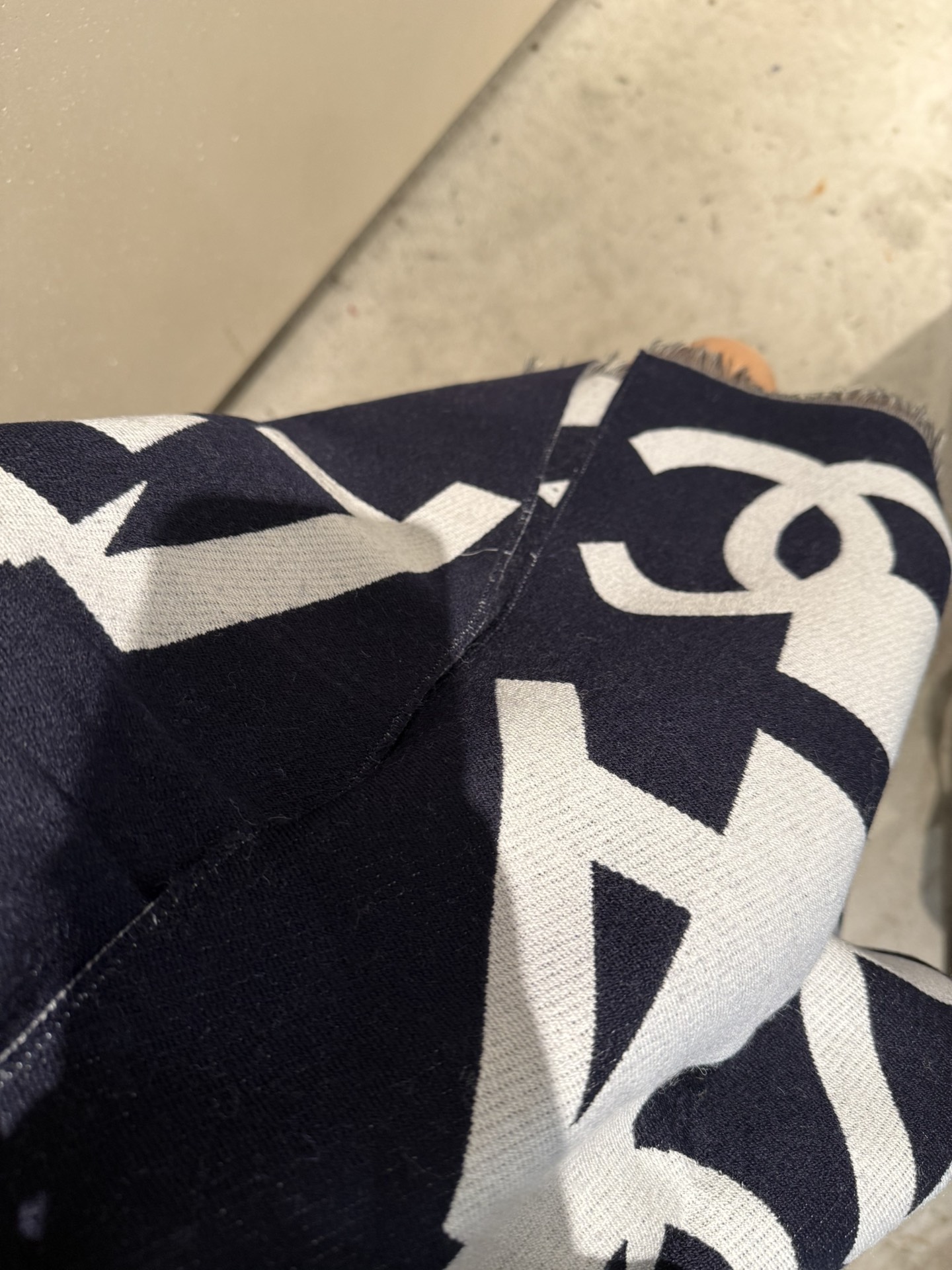 Chanel Scarf Monograph Logo 95% Sheep Wool 5% Silk 43*202cm Accessories