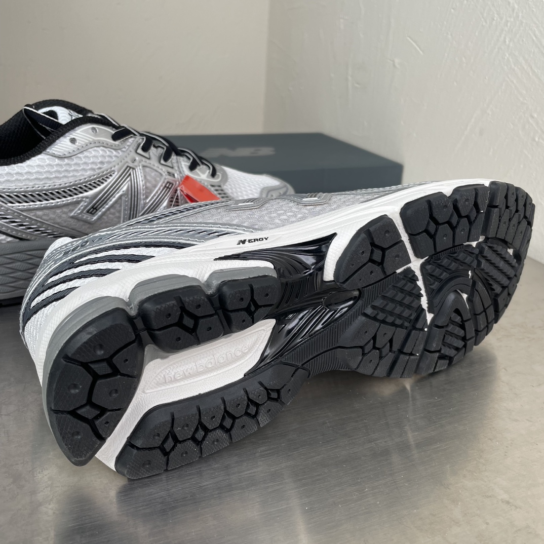 New Balance Sneakers Sports shoes NB 860