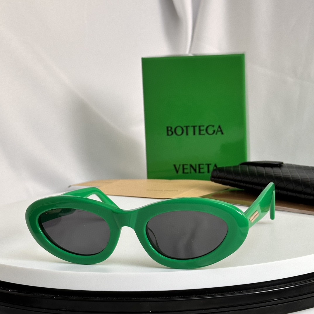 Bottega Veneta Sunglasses BV1032S SM051