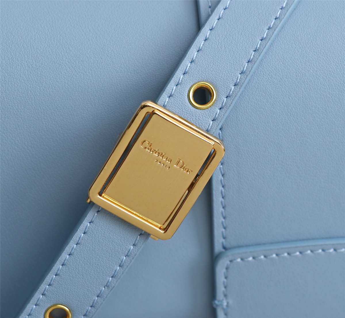 30 Montaigne Bag Brown CD-1001 XB081 24cm