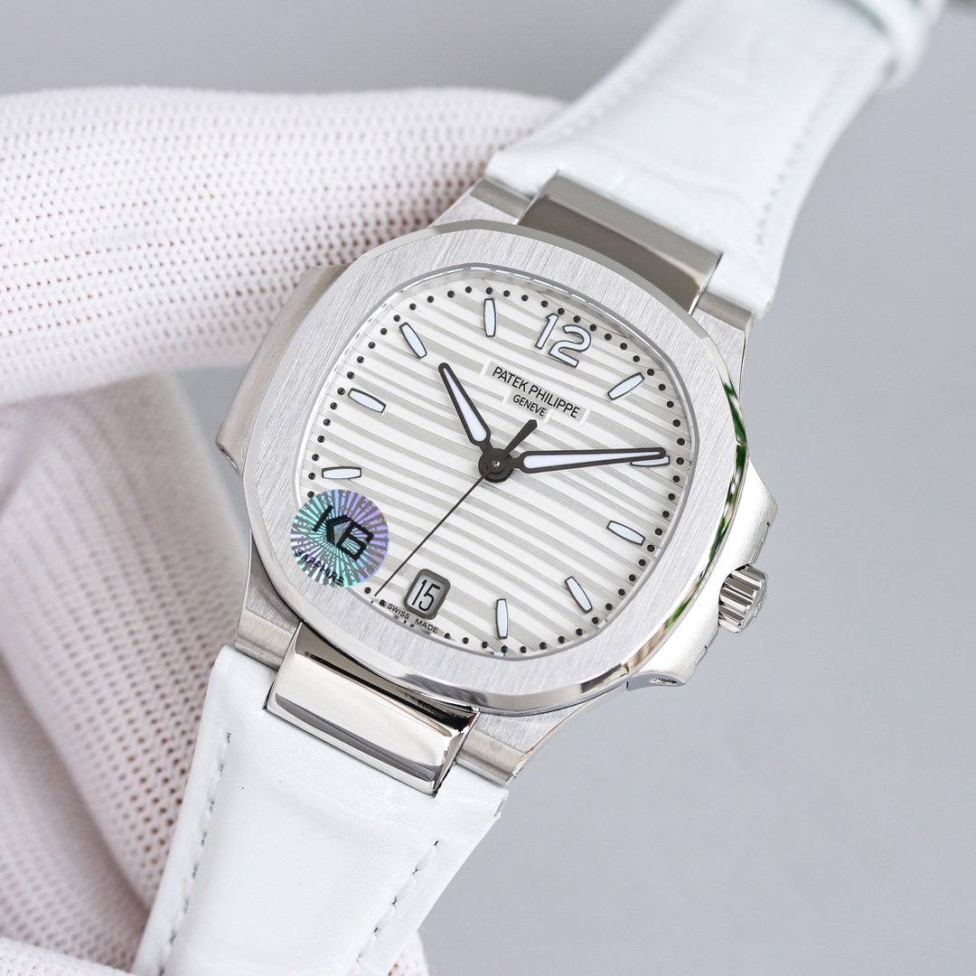 PATEK PHILIPPE NAUTILUS 7118 35.2mm