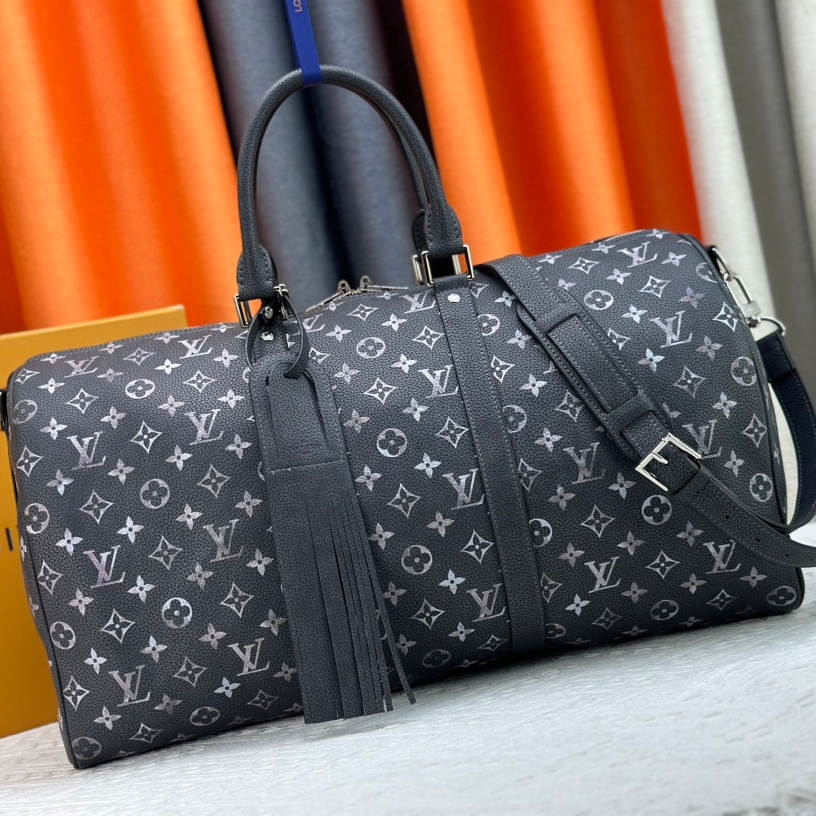 Louis Vuitton Keell Bandoulière 50 travel bag