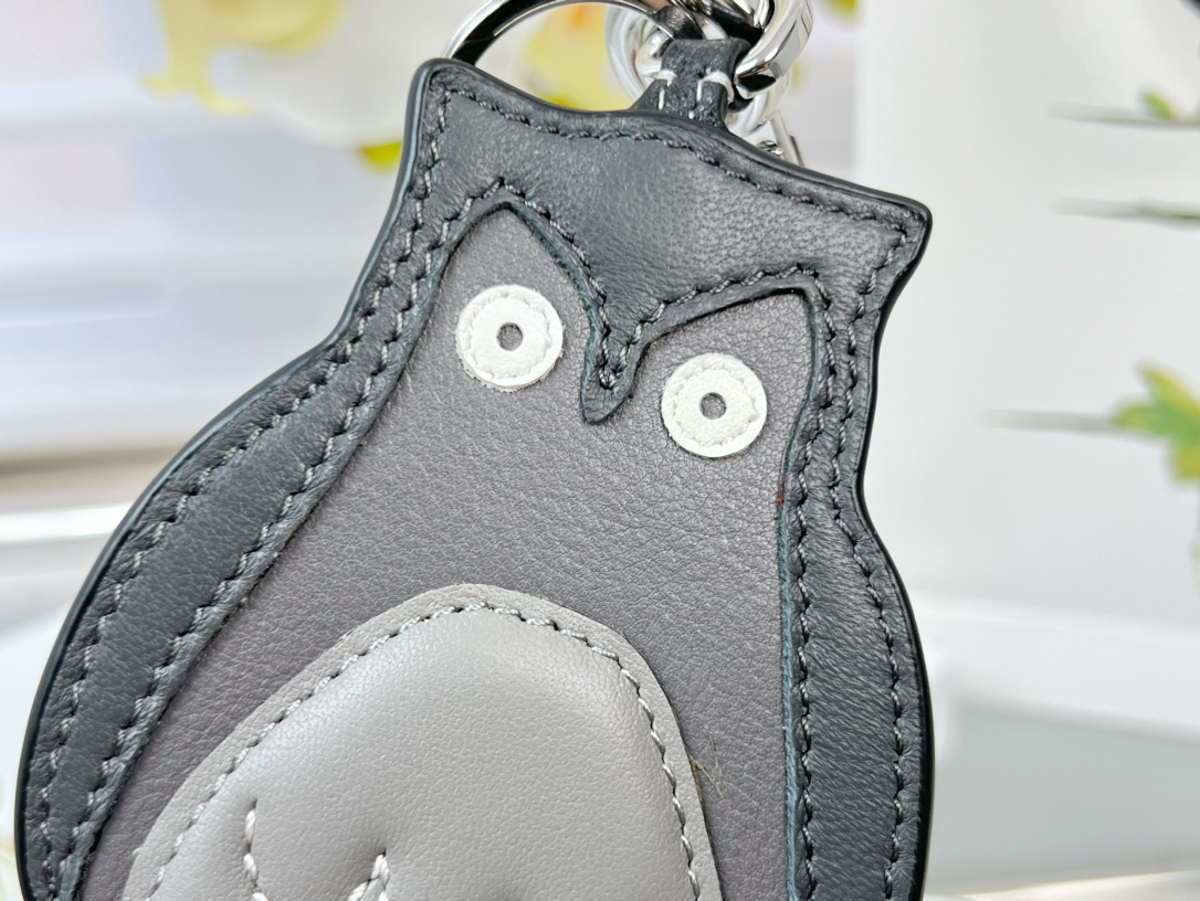 Loewe Key Chain Owl Charm Imported Calfskin Keychain Charms Accessories