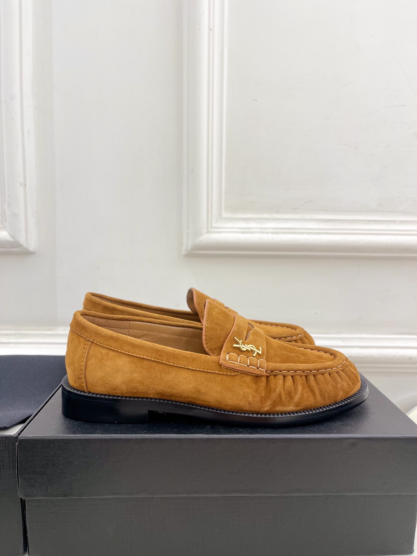 Saint Laurent Shoes Leather shoes