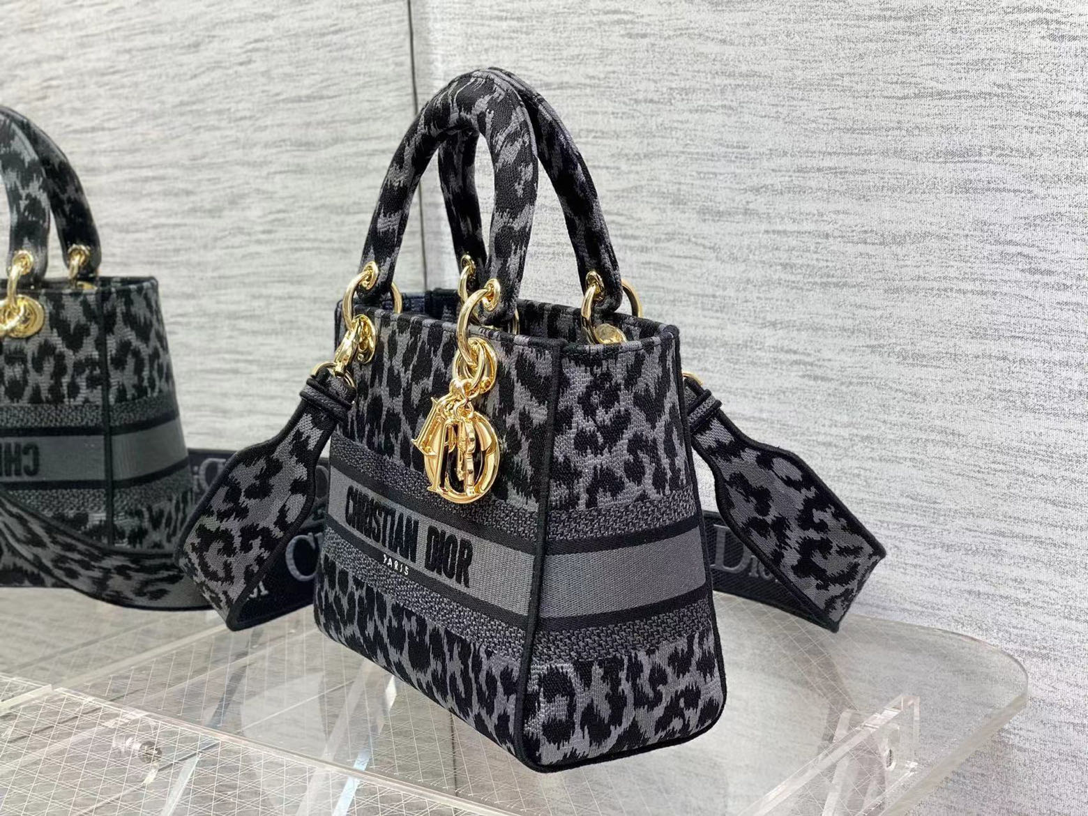 10A + top quality Dior Medium Lady D-Lite Bag 0812 LM003 24cm