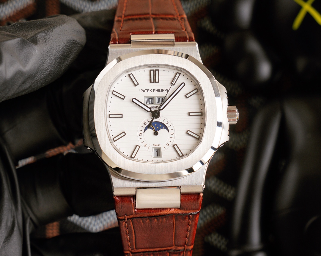 PATEK PHILIPPE NAUTILUS 5726 40.5mm