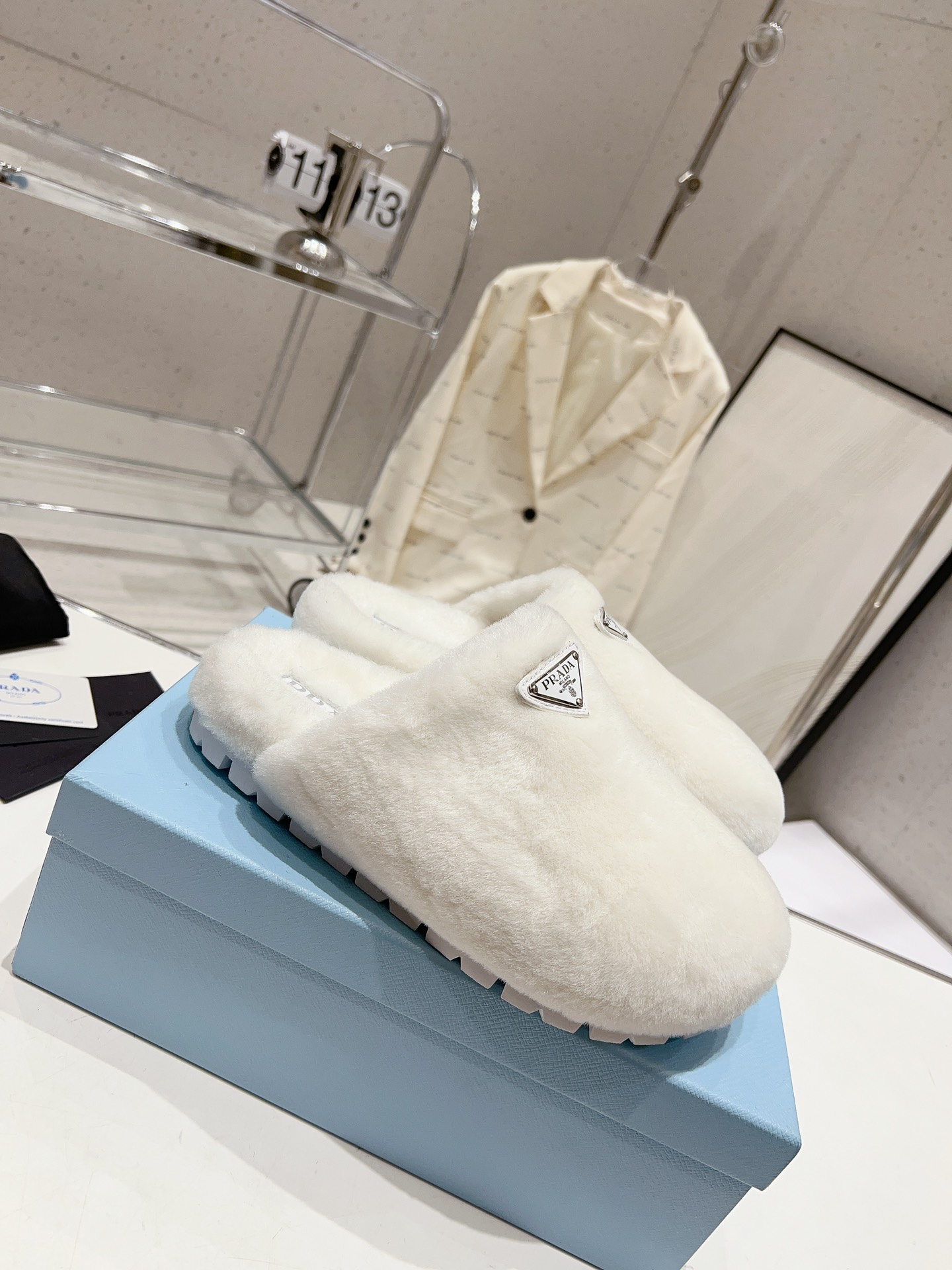 Prada shoes 051 XM072