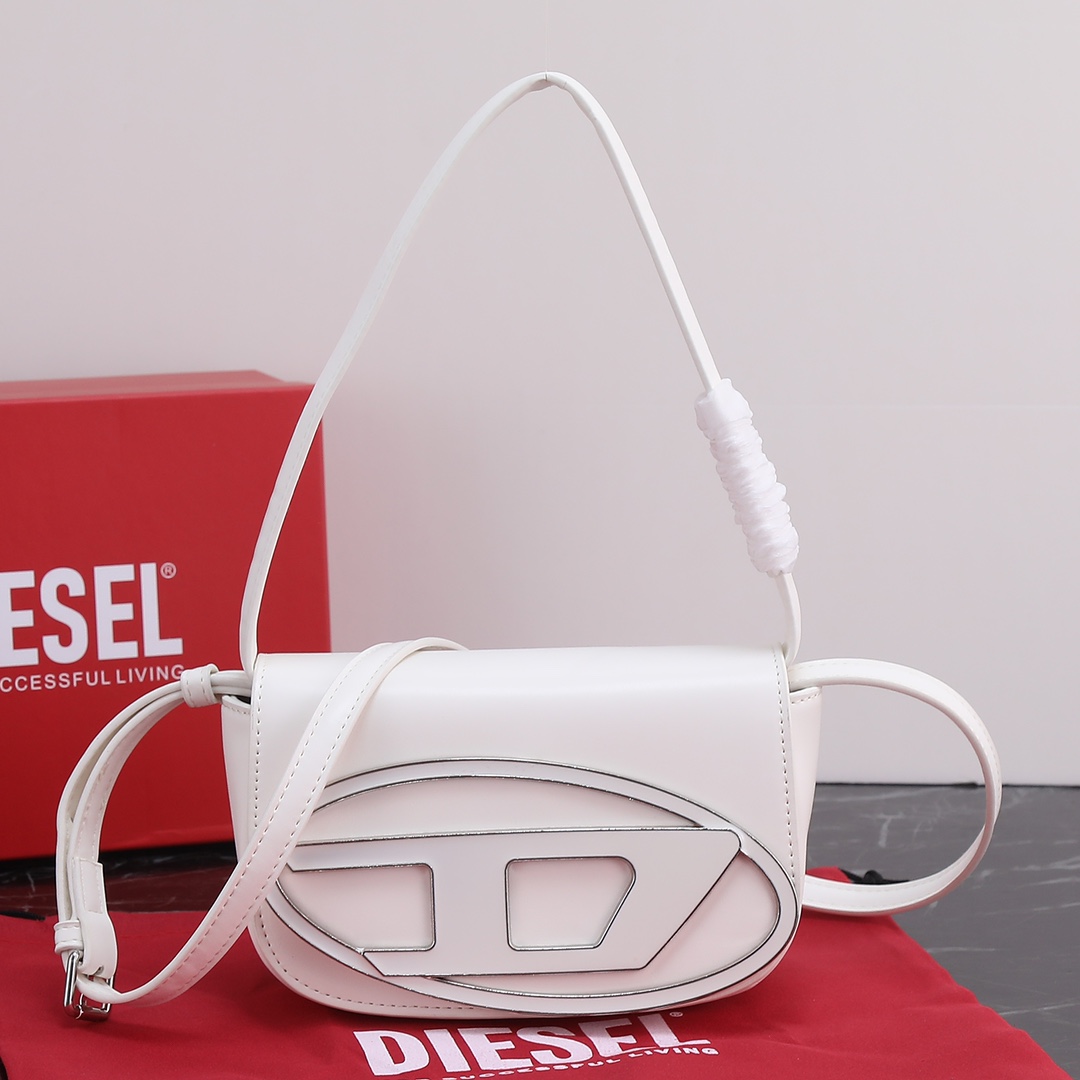 Diesel 1DR Shoulder Bag 521 LM09 20cm