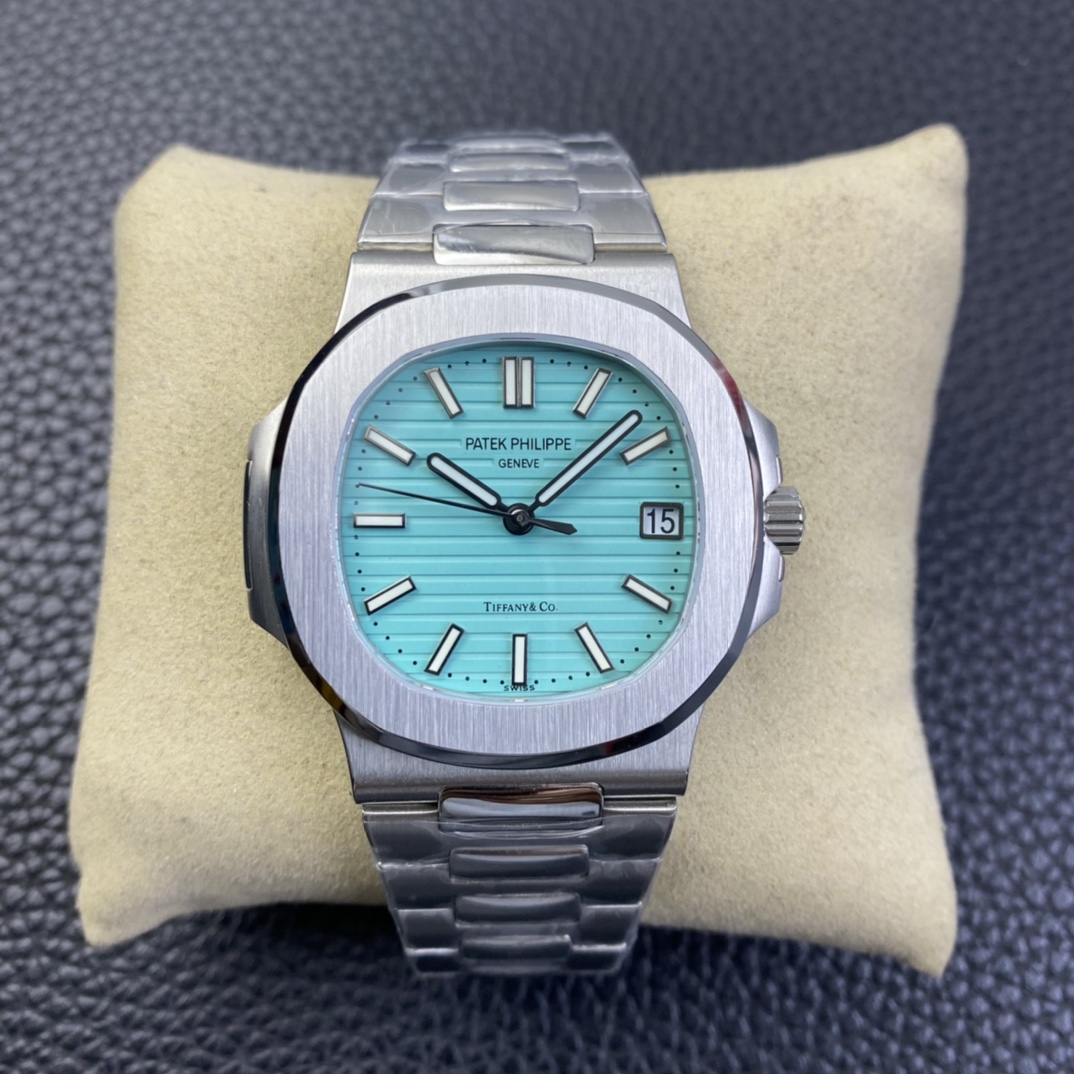 PATEK PHILIPPE NAUTILUS 5711 40mm